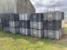 30No Simploc dismantlable plastic bins, 40