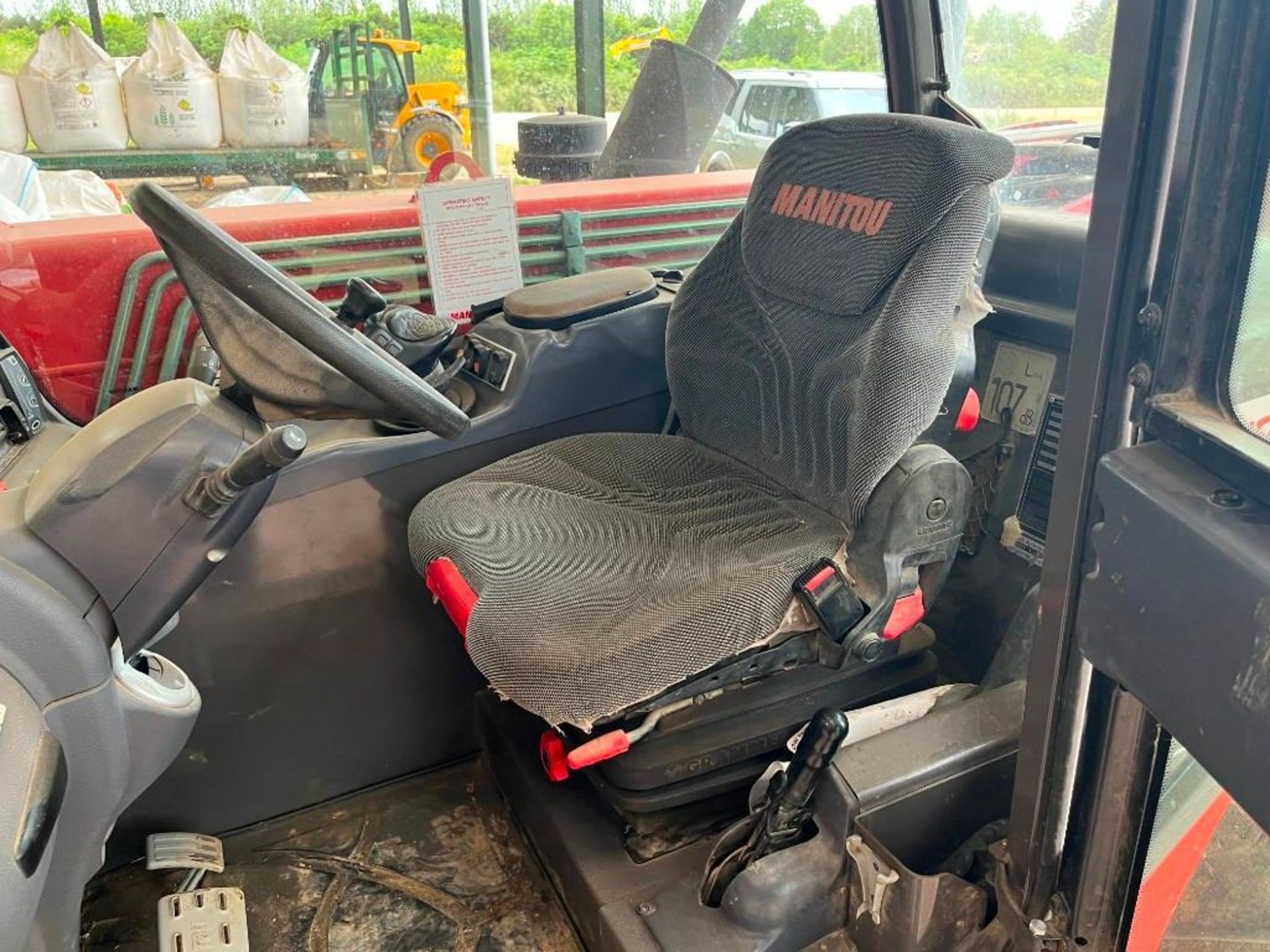 2011 Manitou MLT 735 120 LSU Powershift - Image 11 of 16