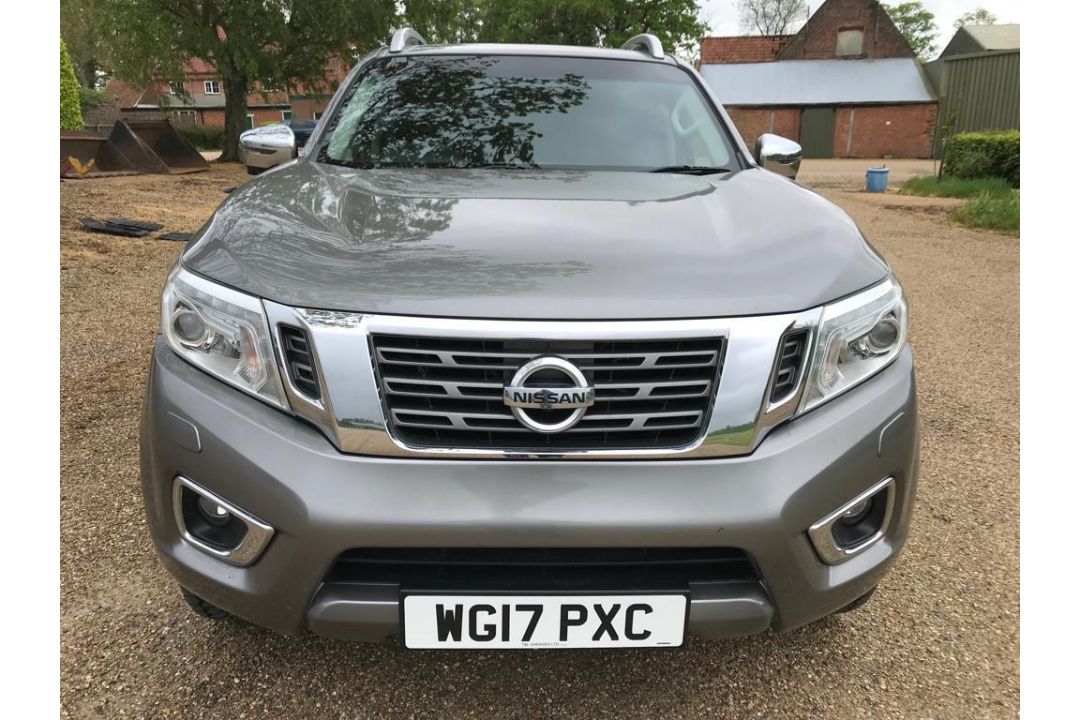 2017 Nissan Navara - Image 3 of 11