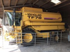 1996 New Holland TF73 Elektra Combine