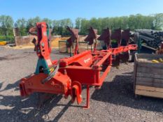 Kverneland LO100-300-9 6 Furrow Plough