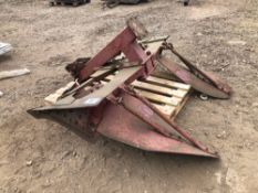 Naud reversible plough furrow