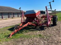 4m spring tine drill with Accord hopper NB: Control box and Manual in Office