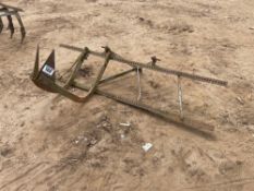 Toolbar 7ft with offset lifter, linkage mounted
