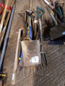 Spades, forks and shovels