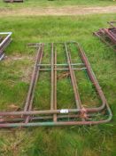 Quantity of metal gates