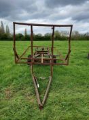 Trailer chassis with single axle