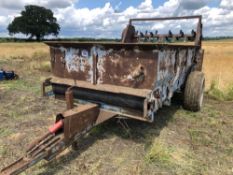 Fymax trailed manure spreader