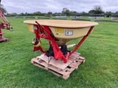 Vicon fertiliser spreader, wagtail. Serial No: 76115-3187 NB: Manual in Office