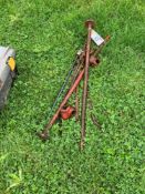 Quantity implement stands