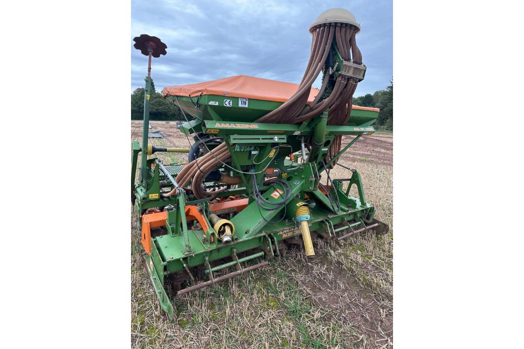 2001 Amazone AD-PL302 Airstar progress combination drill with 2001 Amazone KE303 power harrow. Drill - Image 1 of 12