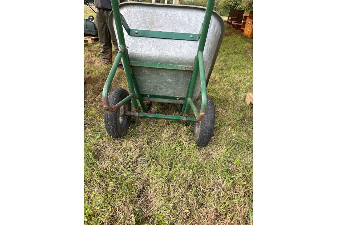 Wheel barrow, two wheel. No VAT - Image 2 of 2