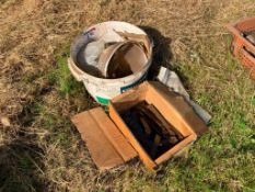 Quantity fencing spares