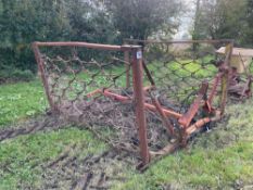 Chain harrows 5m hydraulic folding, linkage mounted