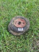 Pair wheels and tyres