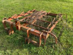 Browns flat 8 bale grab, linkage mounted