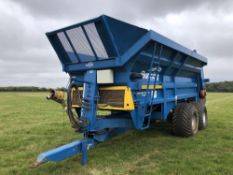 2012 Bunning Lowlander Widebody 230HBD rear discharge muck spreader with walking floor, slurry door,