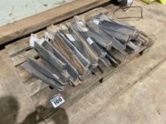 Set Kverneland power harrow scrapers (new)