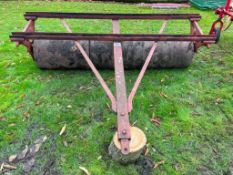 Trailed 8ft flat roll