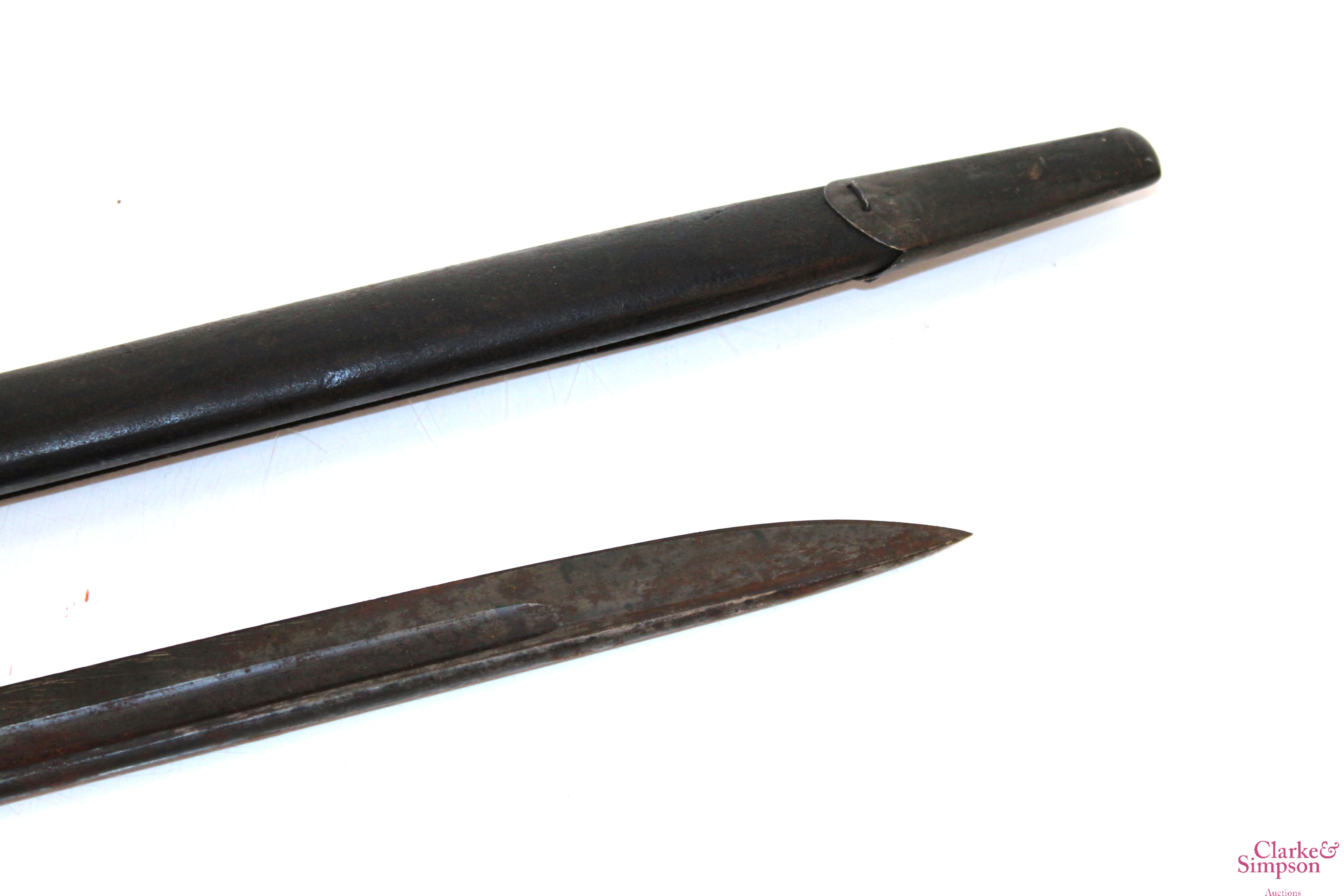 A model 1913 bayonet with scabbard - Image 2 of 8