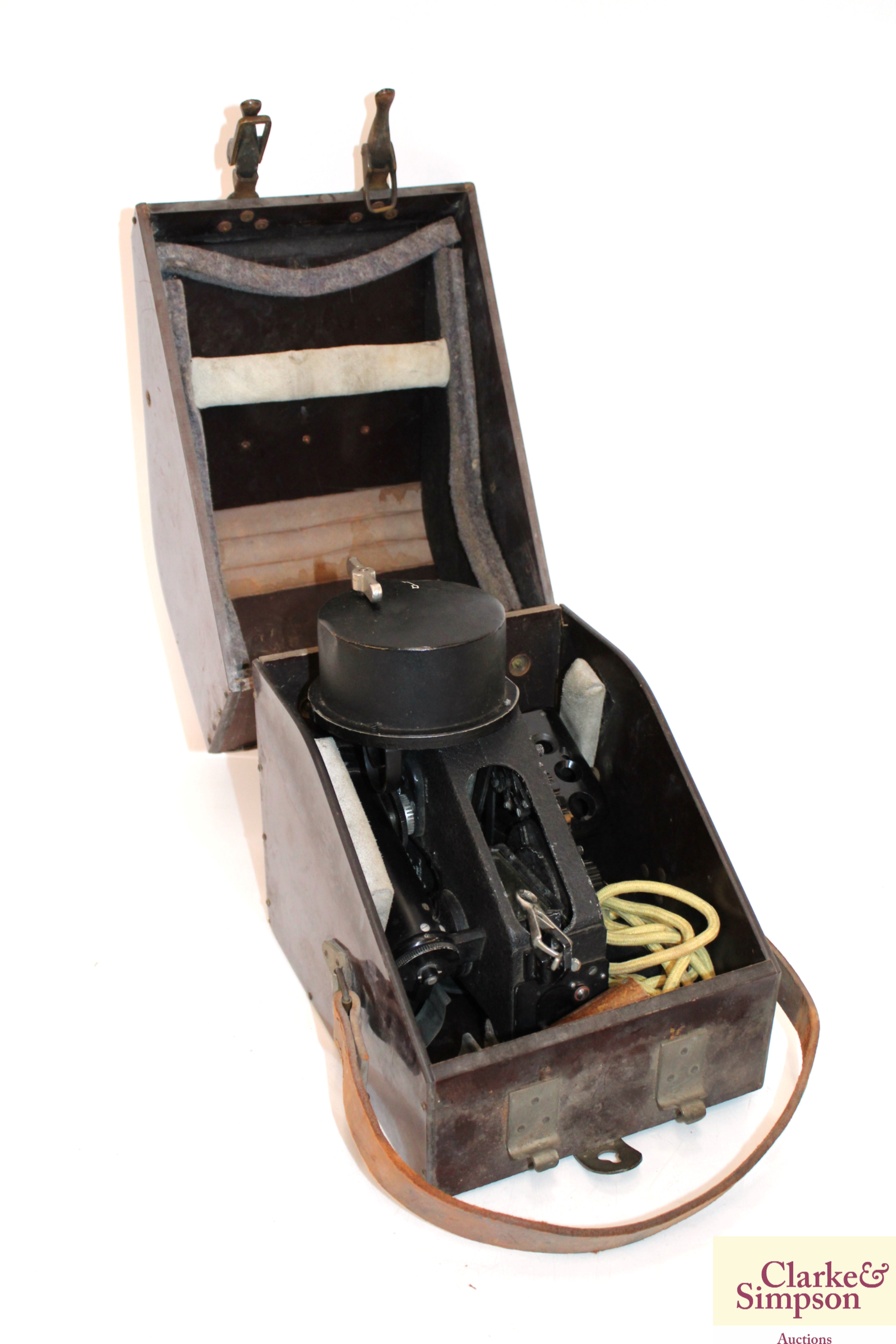 A WWII era A.M. bubble sextant MkIXA dated 1943 wi - Image 3 of 6