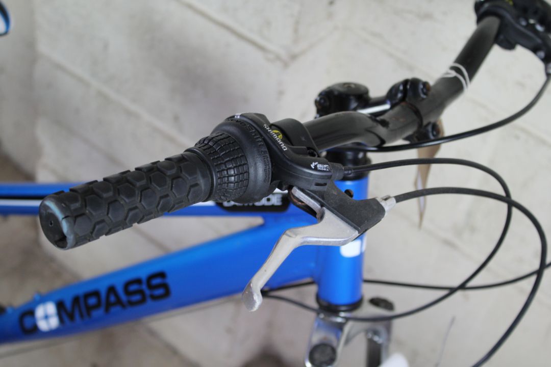 A Compass Latitude ladies 26" mountain bike with z - Image 2 of 27