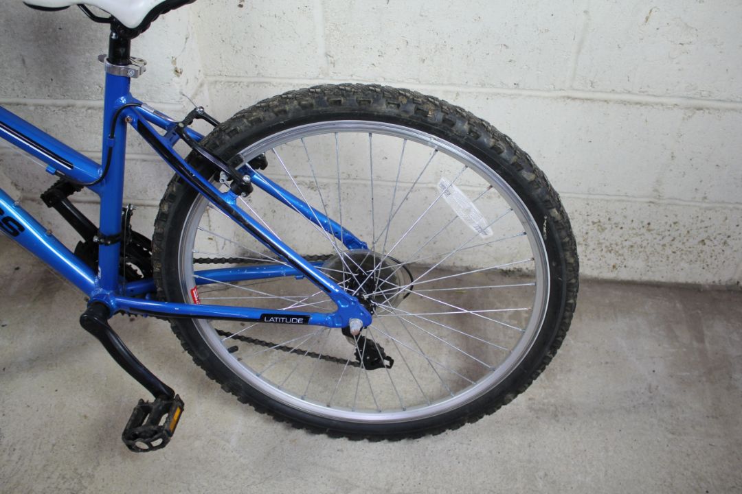 A Compass Latitude ladies 26" mountain bike with z - Image 25 of 27