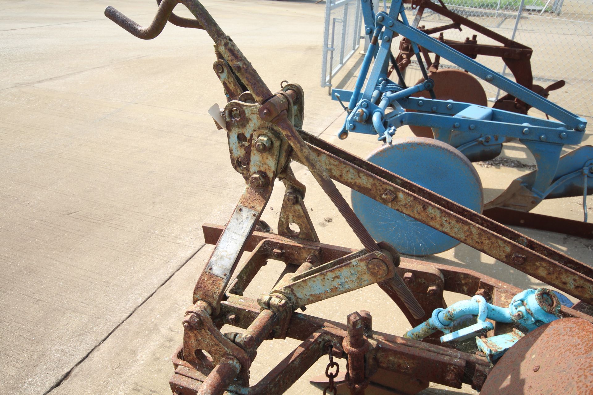 Ford Ransomes TS59e three furrow plough. With Epic bodies and discs. - Image 17 of 20