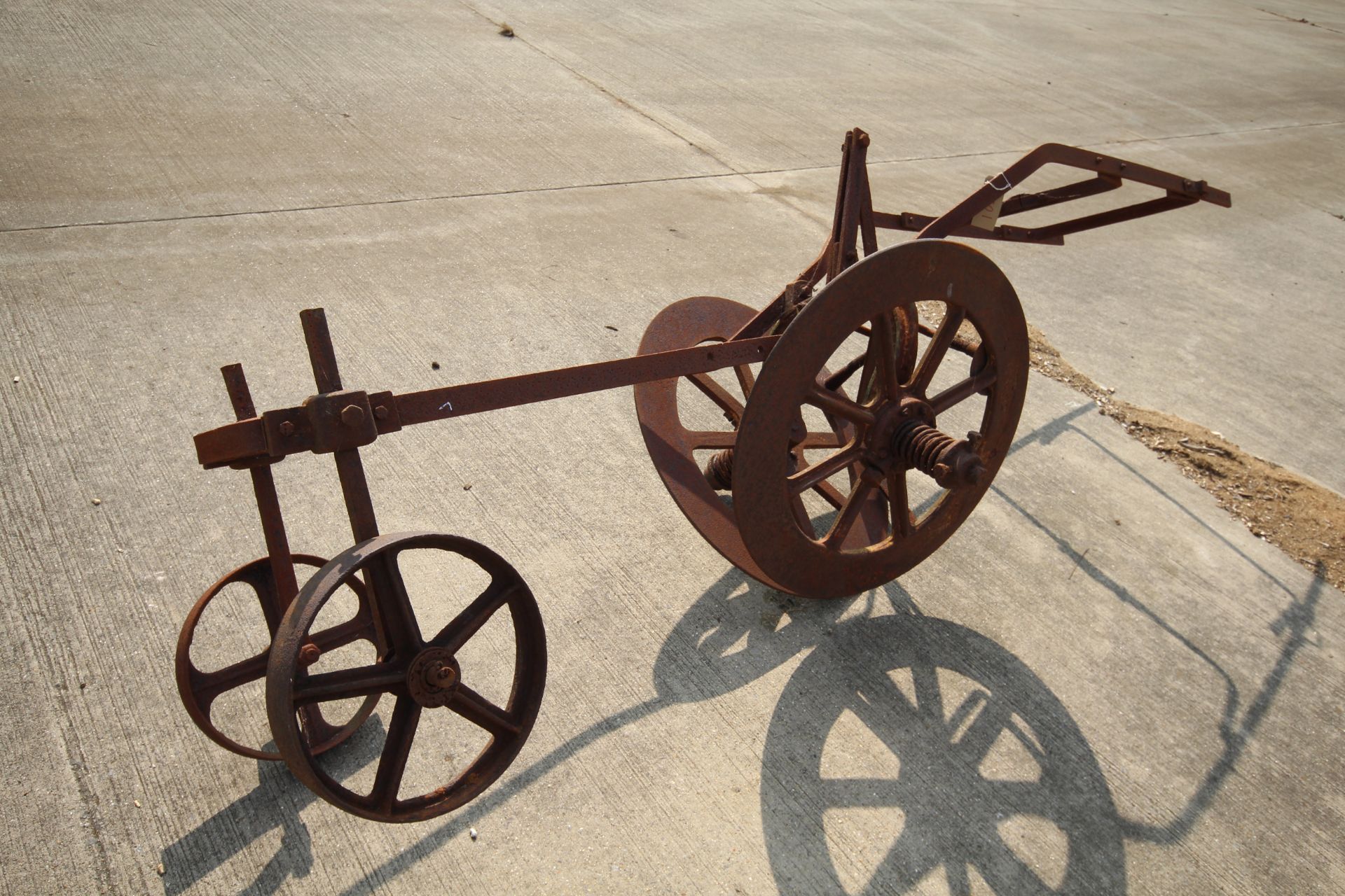 Maynard horse drawn root lifter. With opel wheel system. - Image 2 of 16