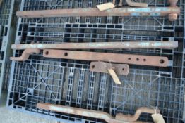 Ford drawbar components.