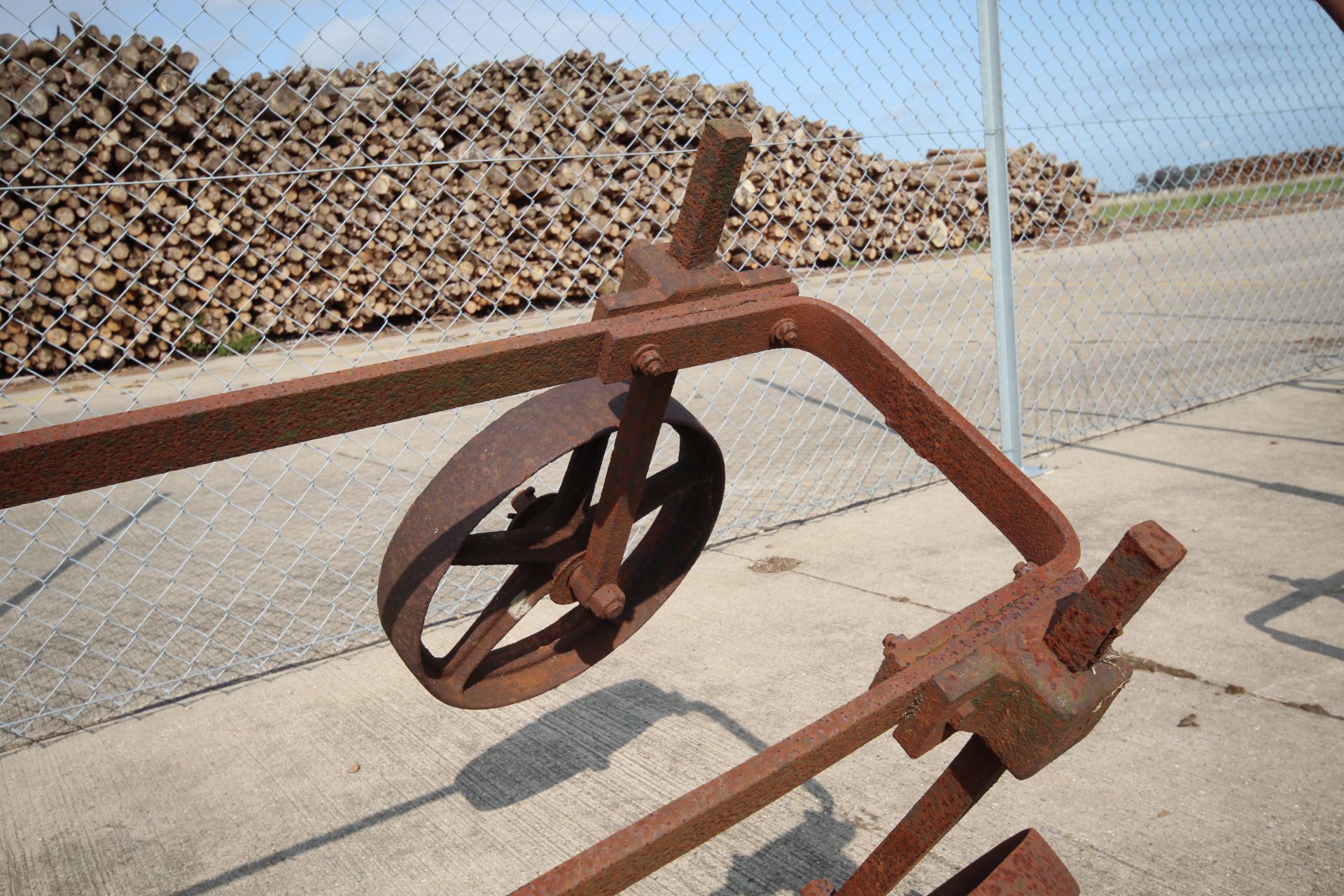 Maynard horse drawn root lifter. With opel wheel system. - Image 11 of 16