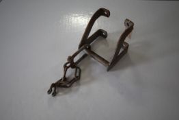 Turnover bracket for butterfly plough.