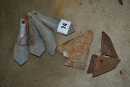 4x Ransomes cultivator points and various plough points.