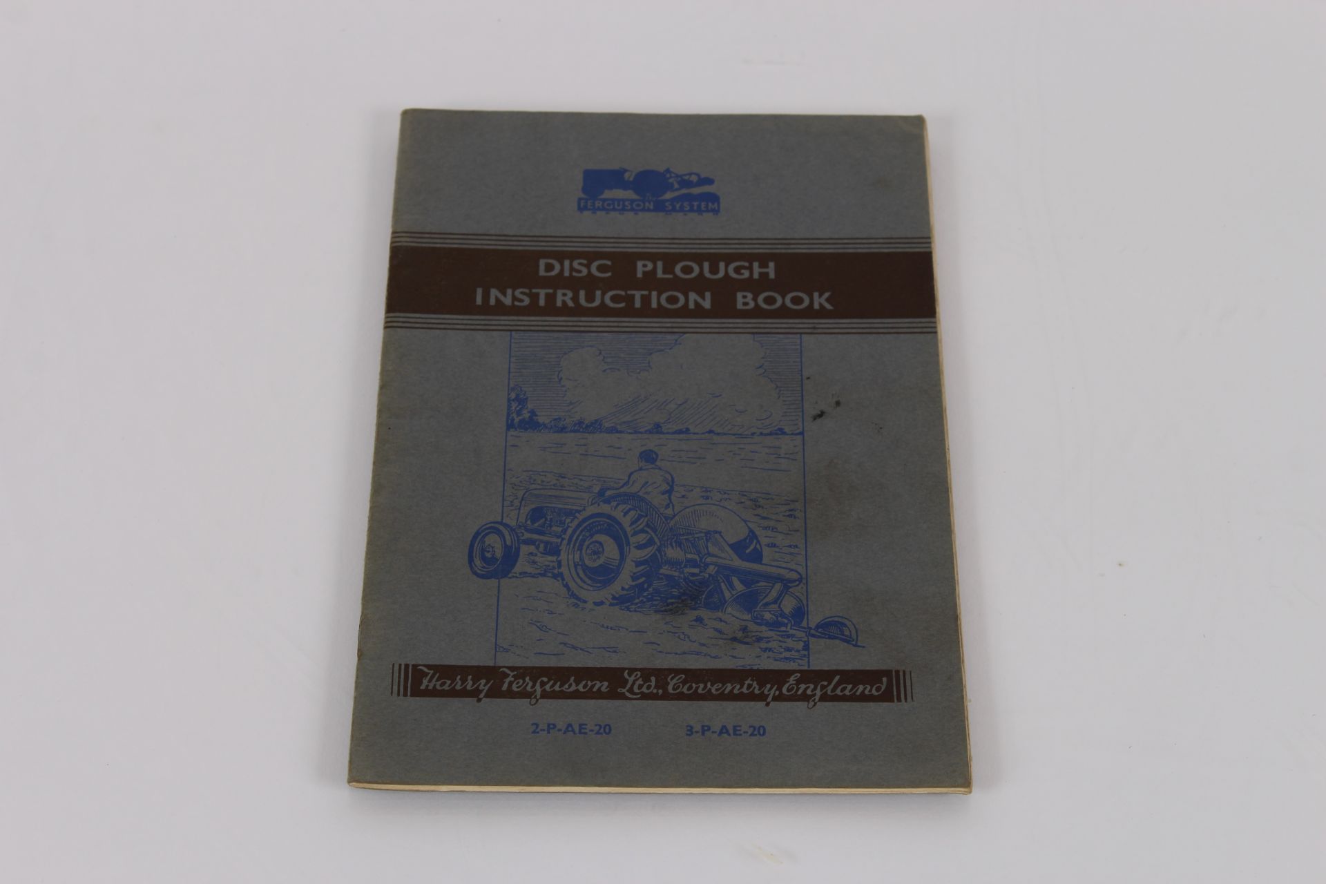 4x Ferguson implement instruction books: Disc Plough, Cordwood Saw, Universal Seed Drill, Fertiliser - Image 2 of 5