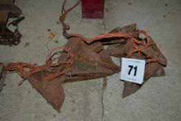 Quantity of Ferguson plough points.