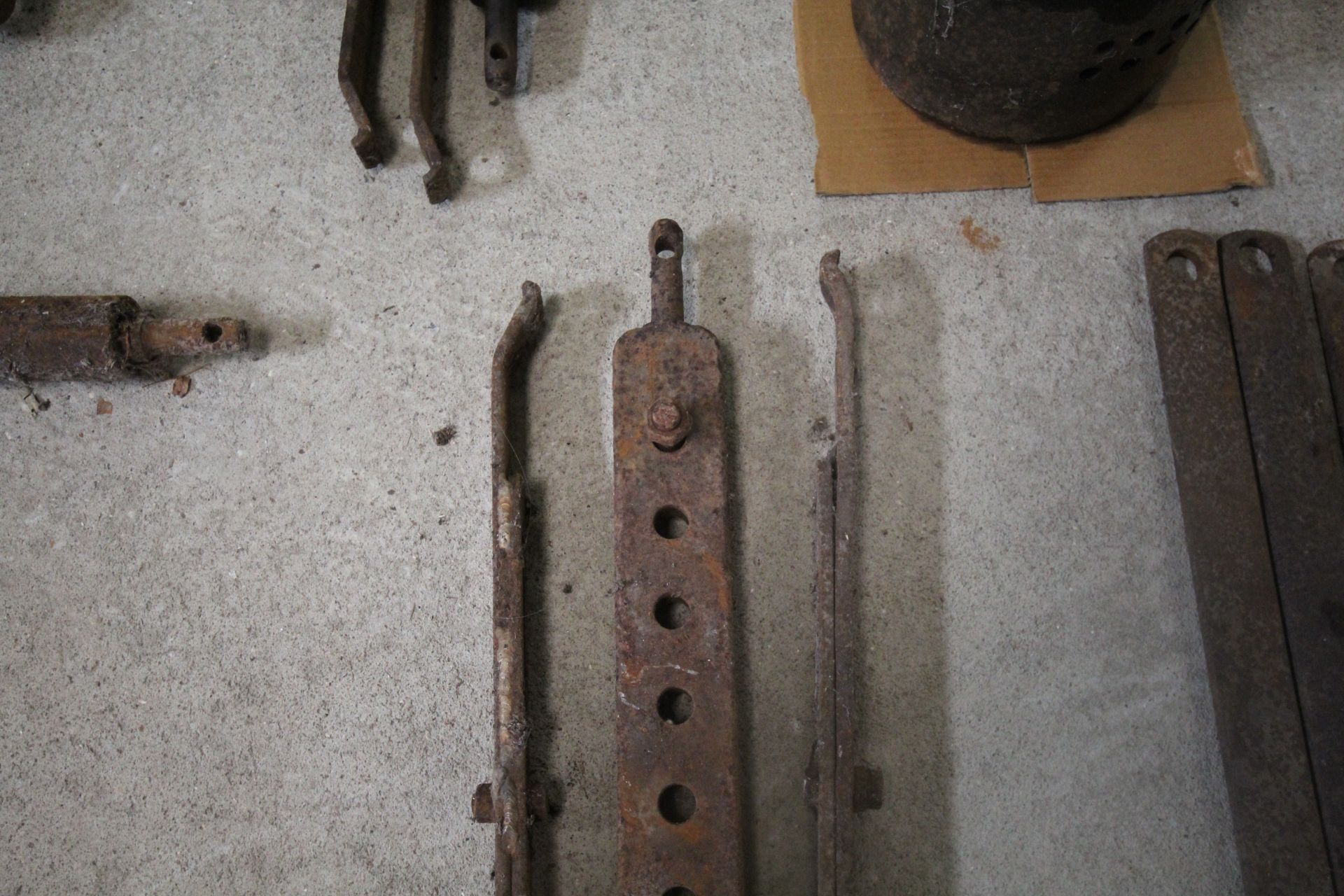 11-hole draw bar and Ferguson stays. - Image 4 of 4