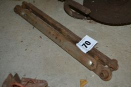2x Ferguson top links.