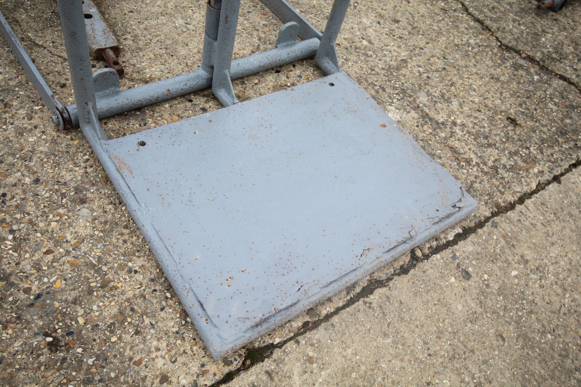 Culverwell sack lifter. With 9-hole drawbar. Machine number 2747. Badged. - Image 5 of 10