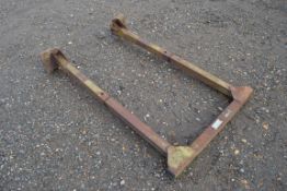 Roll bar.