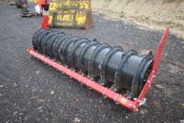 Unused Sumo Trio 3m packer roller. 2022. Included