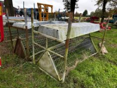 2x double sided cattle hay rack and mangers. V