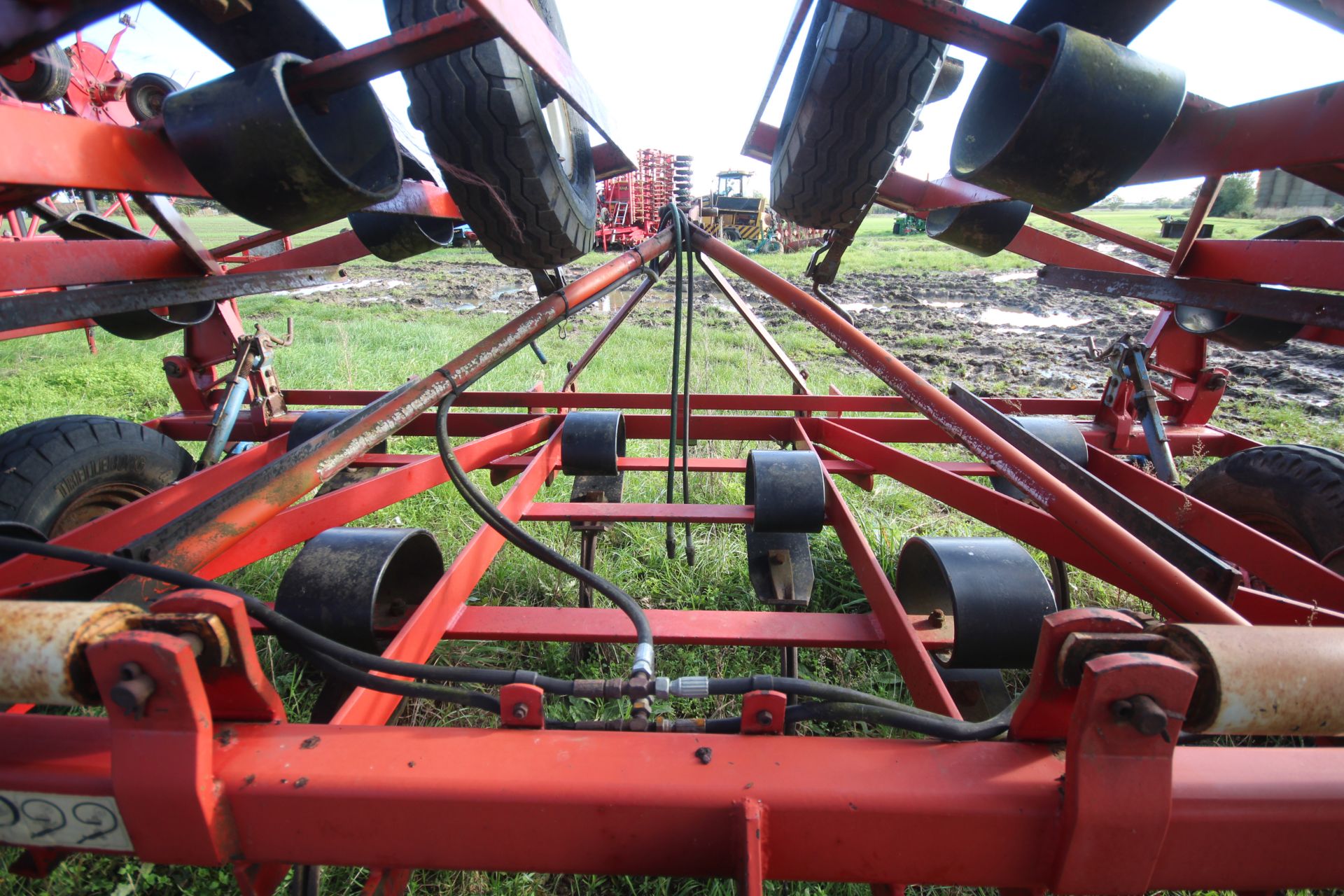 Kongskilde 6m hydraulic folding Vibroflex. Tungsten tips. V - Image 20 of 21