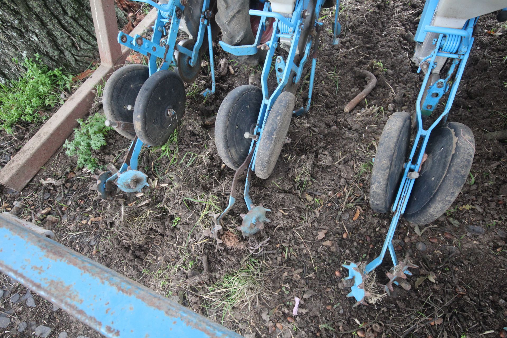 Monosem Meca 2000 12 row MK 4 beet drill. With V4 seed units, pre-em markers and electric seed - Image 26 of 29