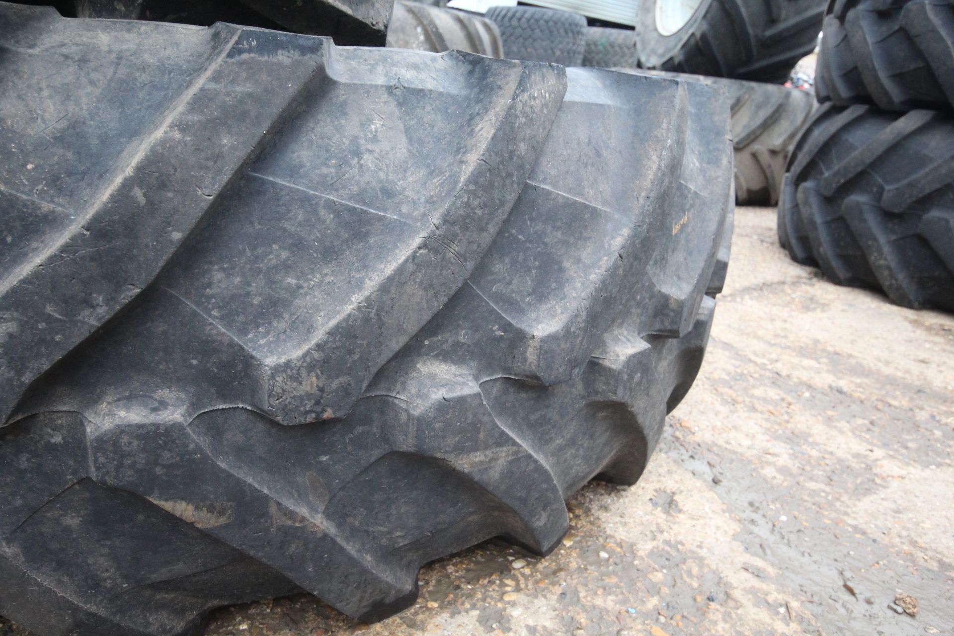 Pair of Trelleborg TM800 8-stud 650/65R42 Massey Ferguson wheels and tyres. V - Image 13 of 13