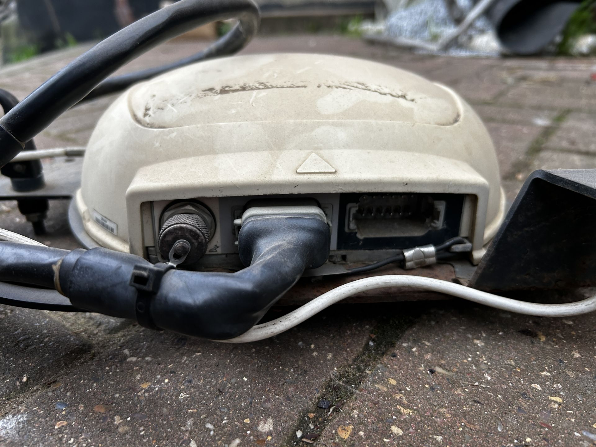 Trimble guidance dome. V - Image 3 of 4