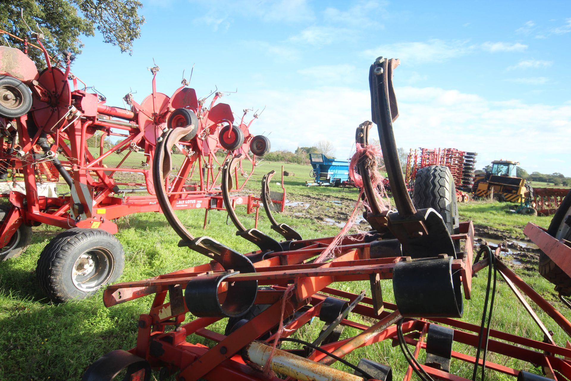 Kongskilde 6m hydraulic folding Vibroflex. Tungsten tips. V - Image 11 of 21