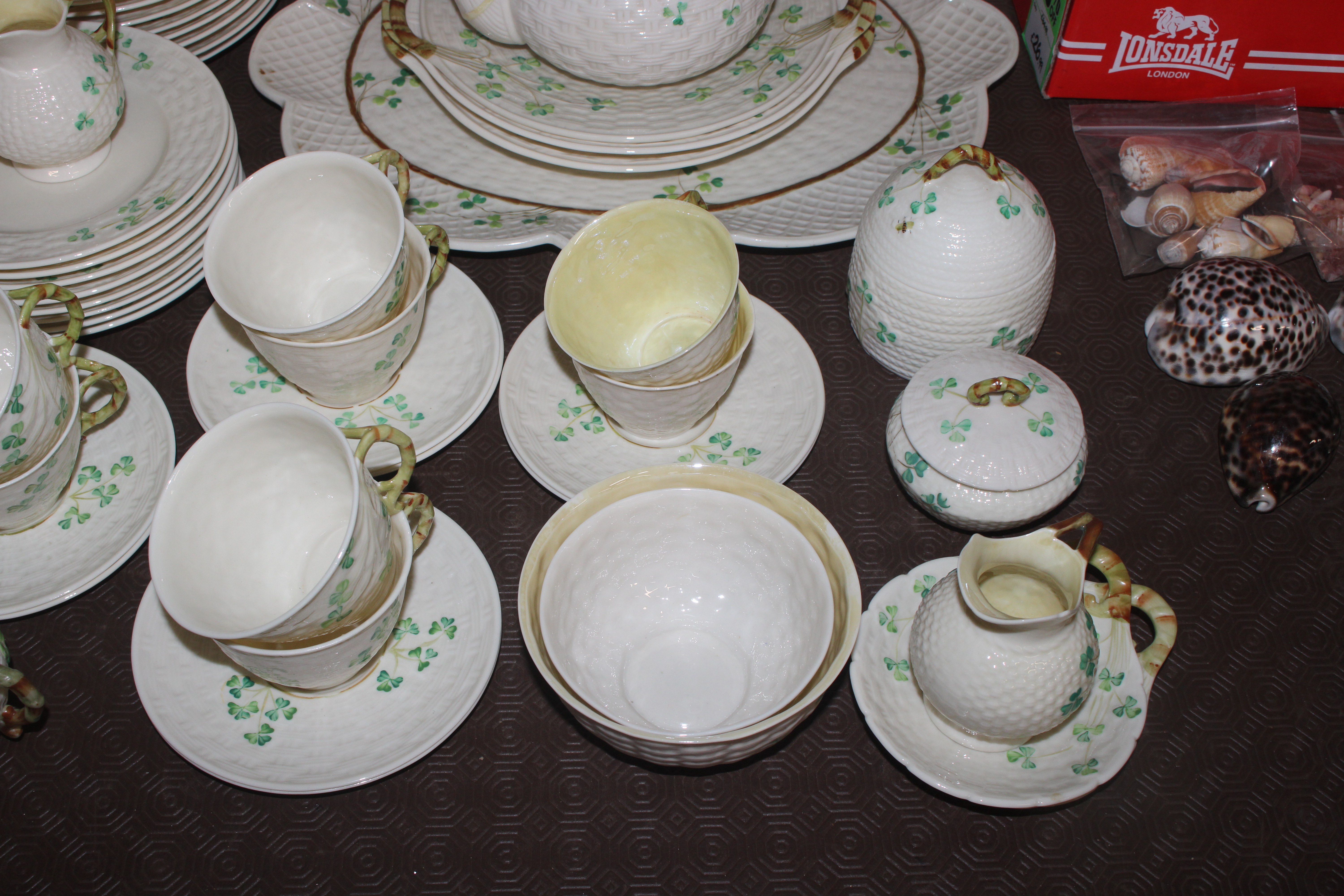 A collection of Belleek basket ware "Shamrock" din - Image 2 of 8