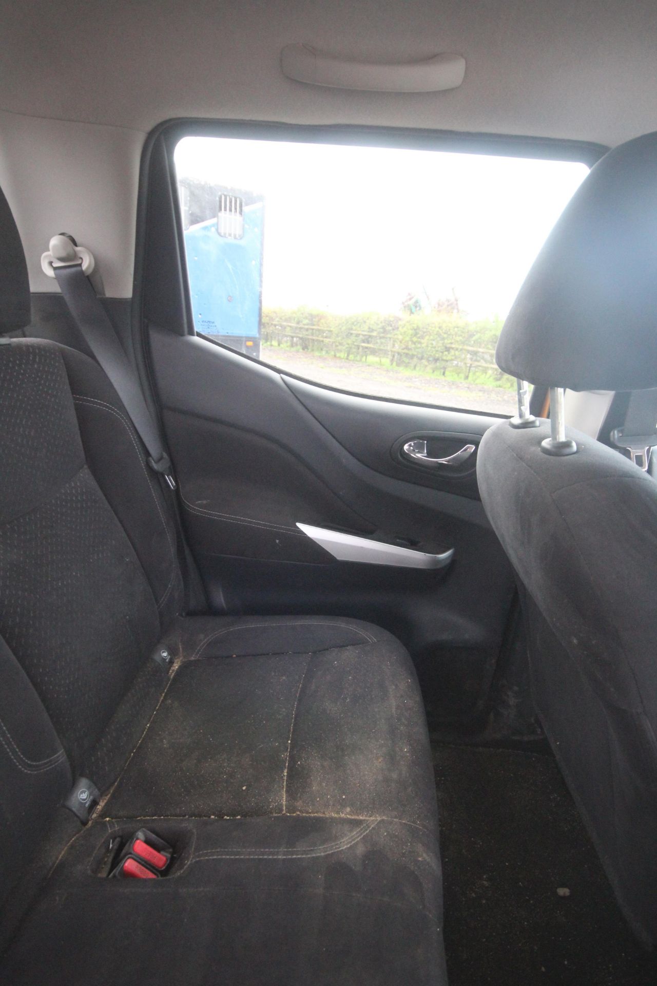 Nissan Navara NP300 manual double-cab pick-up. Registration YC16 XSY. Date of first registration - Image 73 of 80