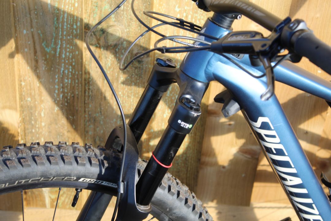 2019 Specialized Levo e-bike. Size medium with 29in Roval Traverse wheels, Sram Level T disc brakes, - Image 18 of 32