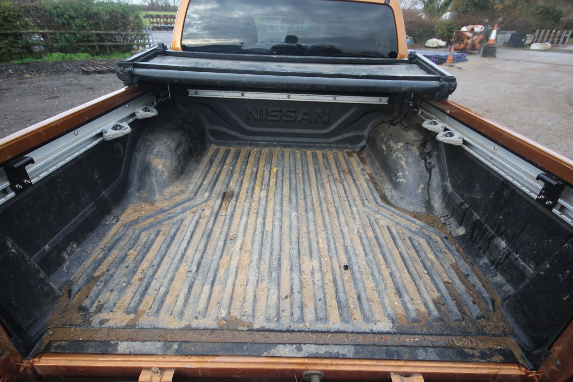 Nissan Navara NP300 manual double-cab pick-up. Registration YC16 XSY. Date of first registration - Image 30 of 80